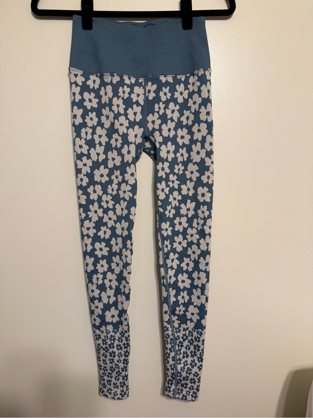 Spiritual Gangster Love Sculpt Jacquard Legging - Coastal Floral Size XS/S EUC